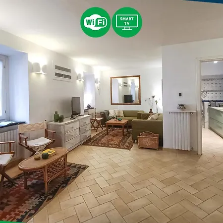 Flatty Paraggi -villa Milva